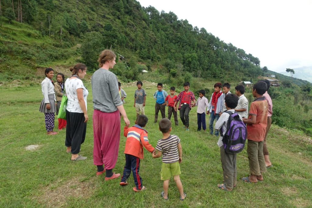 3.20. Obóz Nepal - zajęcia z dziećmi (4)